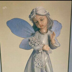 Decorative Resin Figurine Angel Statue [New in the box]